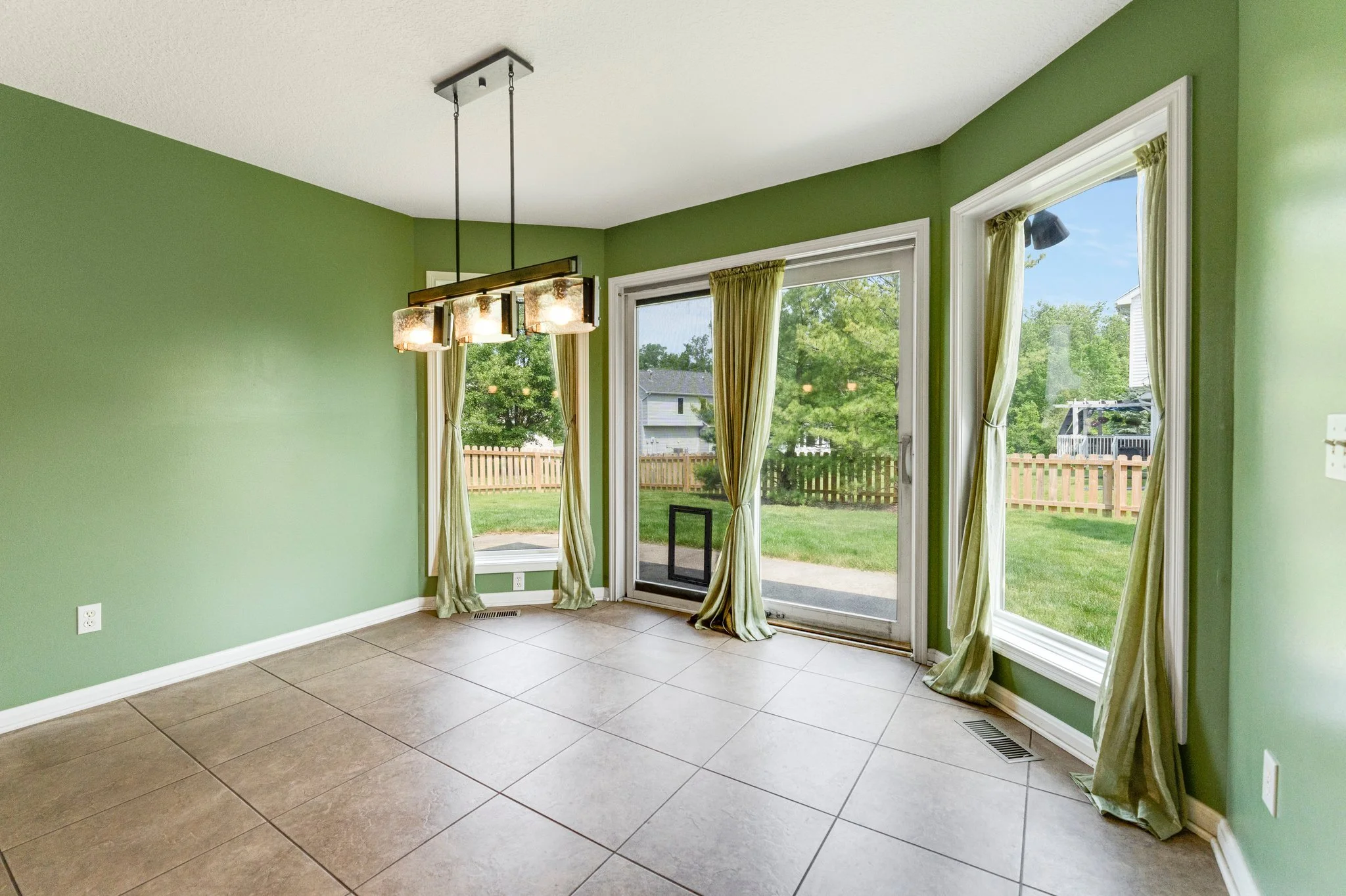 32-web-or-mls-DSC06545.jpg
