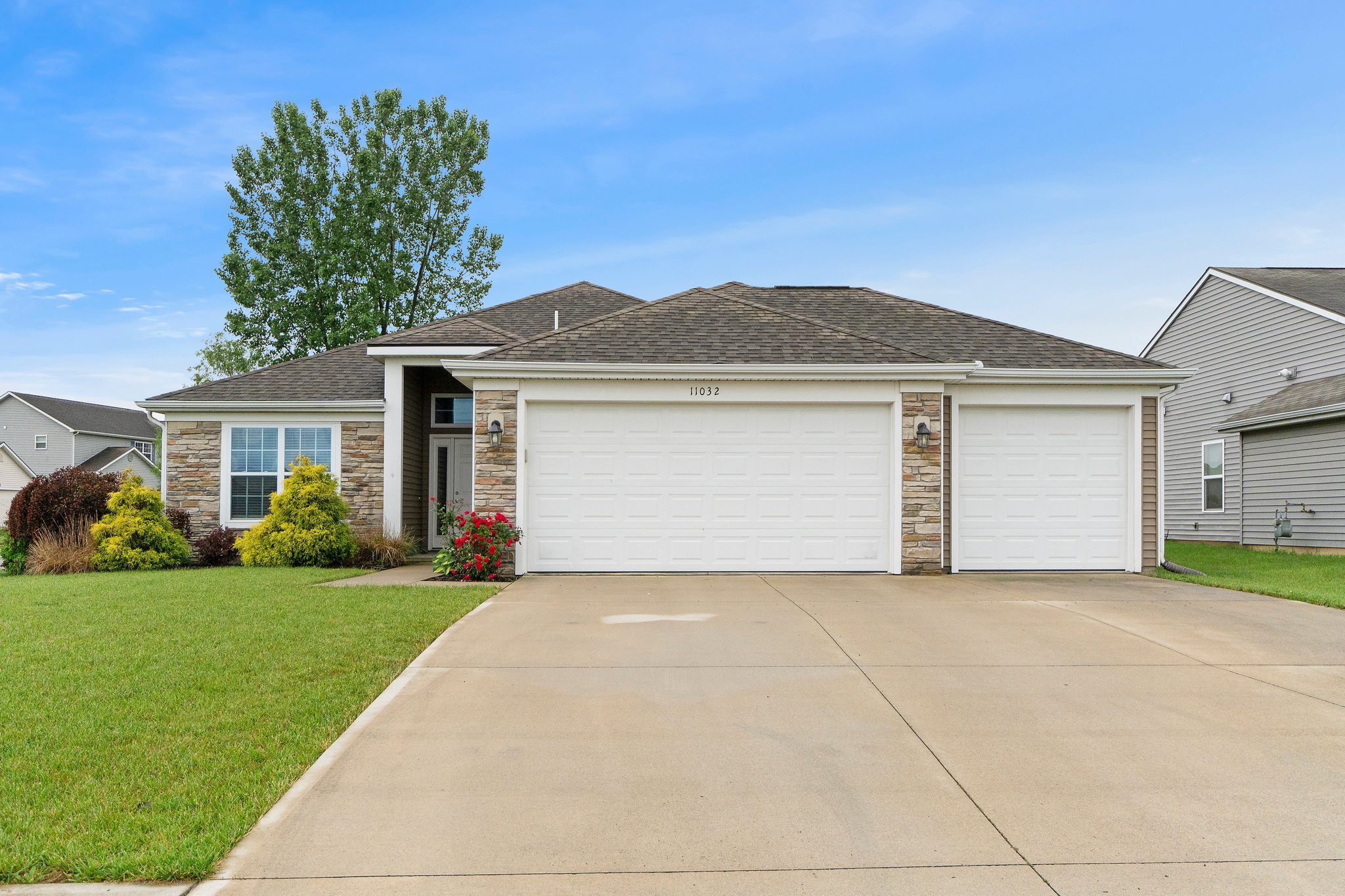 SOLD!! 11032 Calera Passage, Roanoke, IN 46783