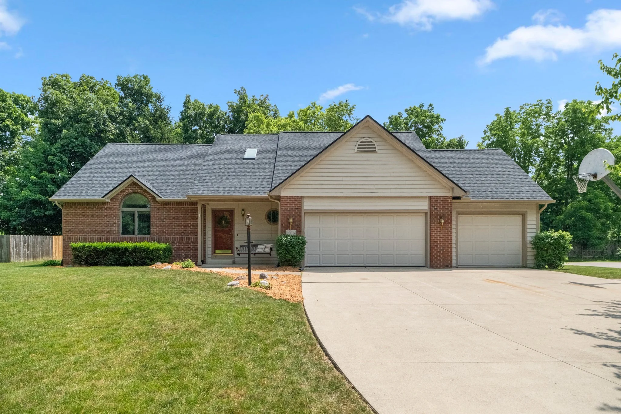 SOLD!! 5715 Mexico Drive, Fort Wayne, IN 46804
