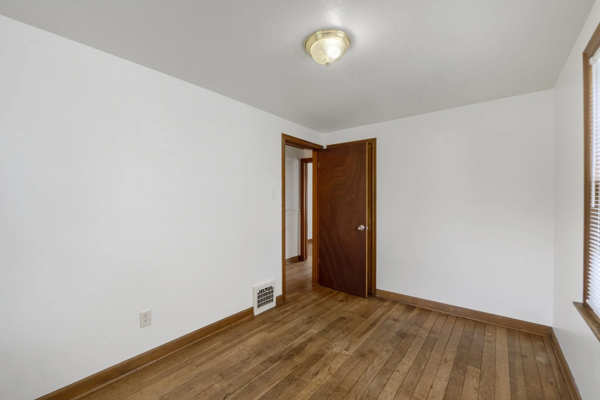 32-web-or-mls-DSC04910.jpg