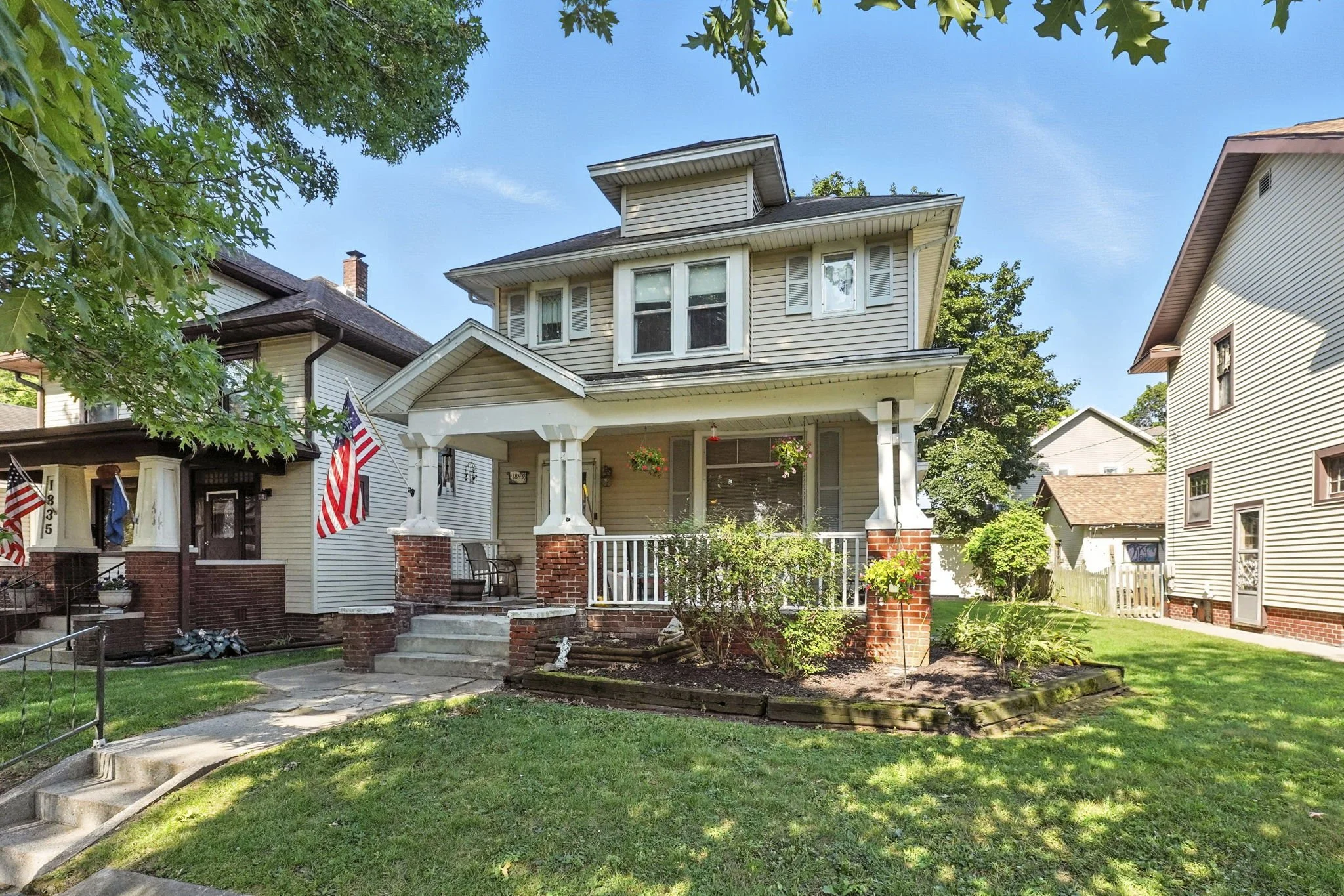 Pending!! 1843 California Ave, Fort Wayne, IN 46805