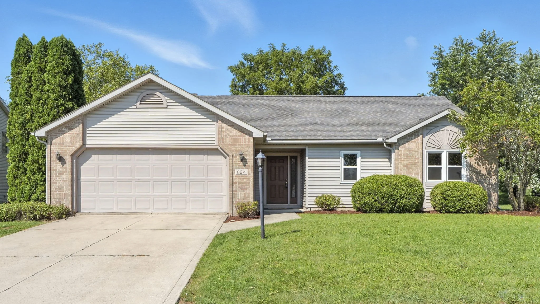 Pending!! 824 Brae Brook Drive, Fort Wayne, IN 46804