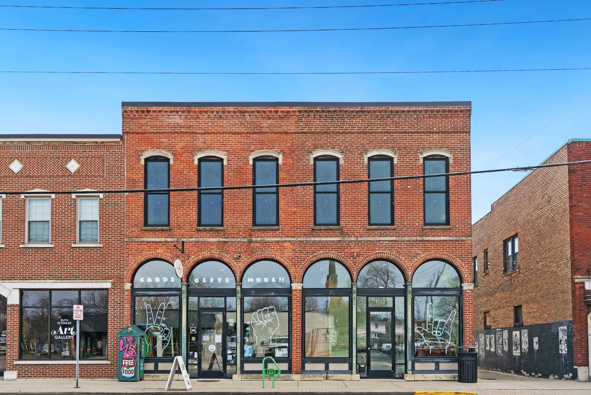 Just Listed!! 1113 Broadway Fort Wayne, IN 46802 