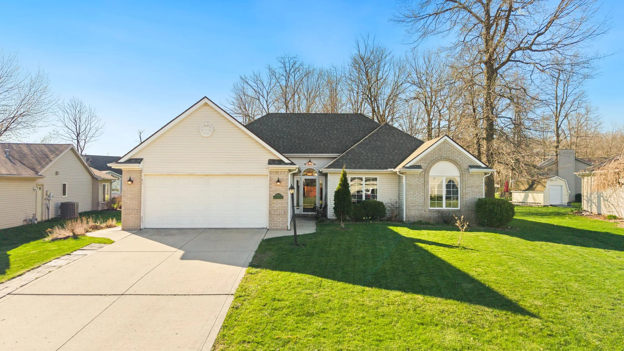Pending!! 9518 Mill Ridge Run, Fort Wayne, IN 46835