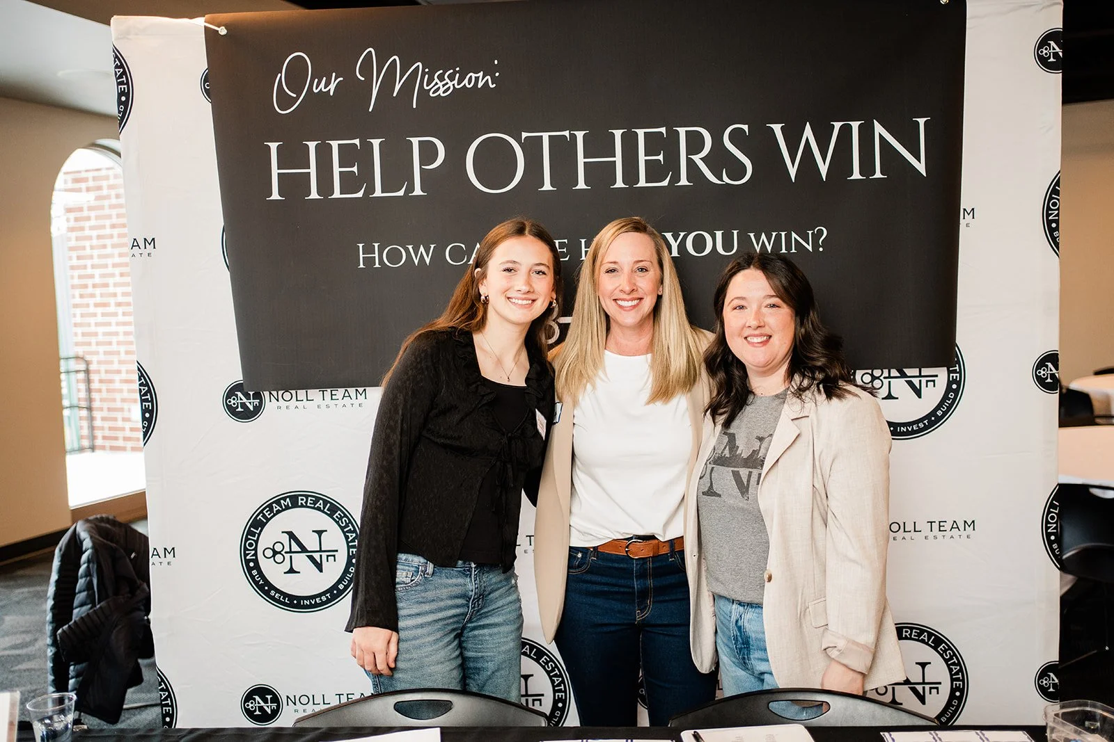 Noll Biz Mixer 2026-147.jpg