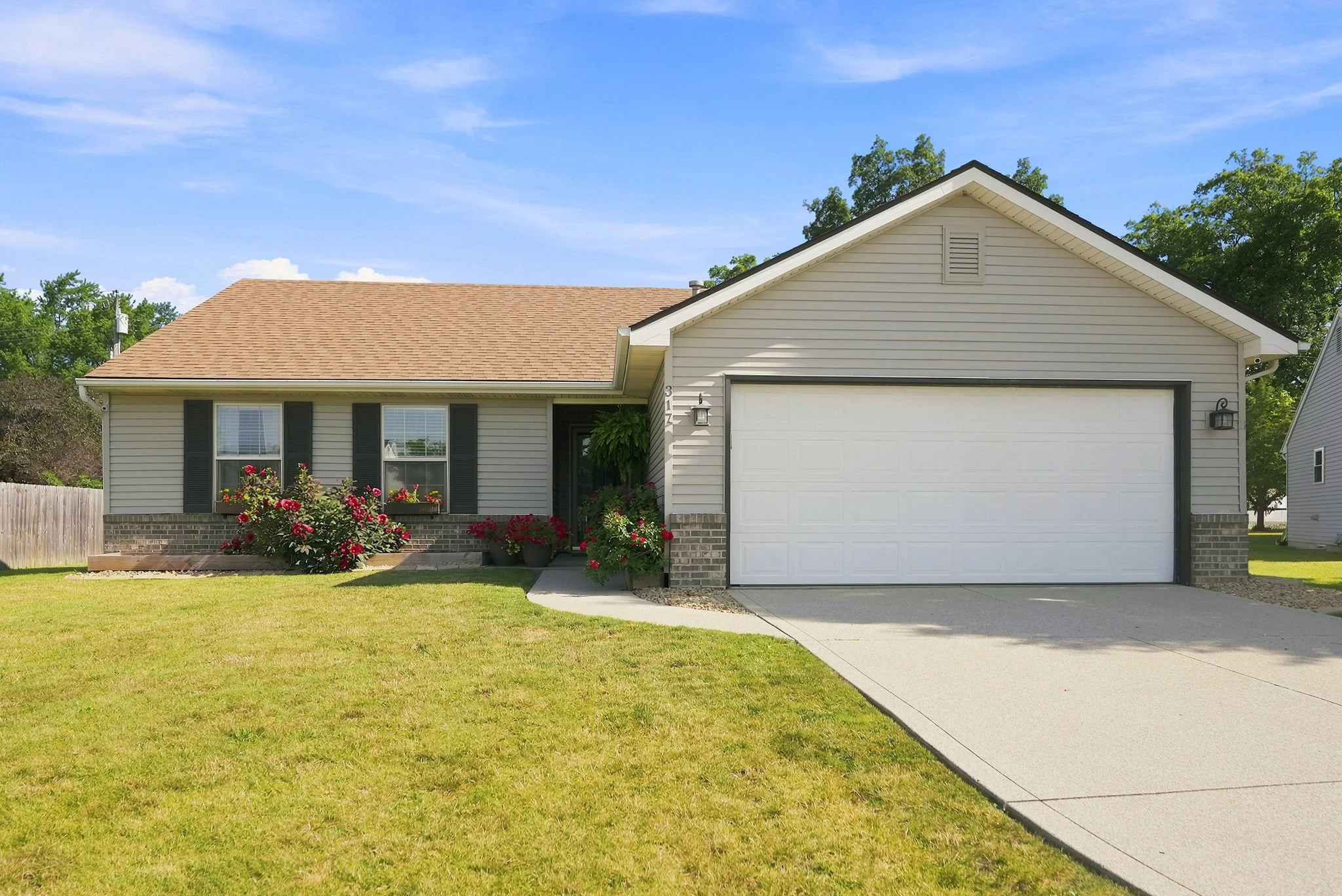 1-web-or-mls-317 Passier Ct-1.jpg