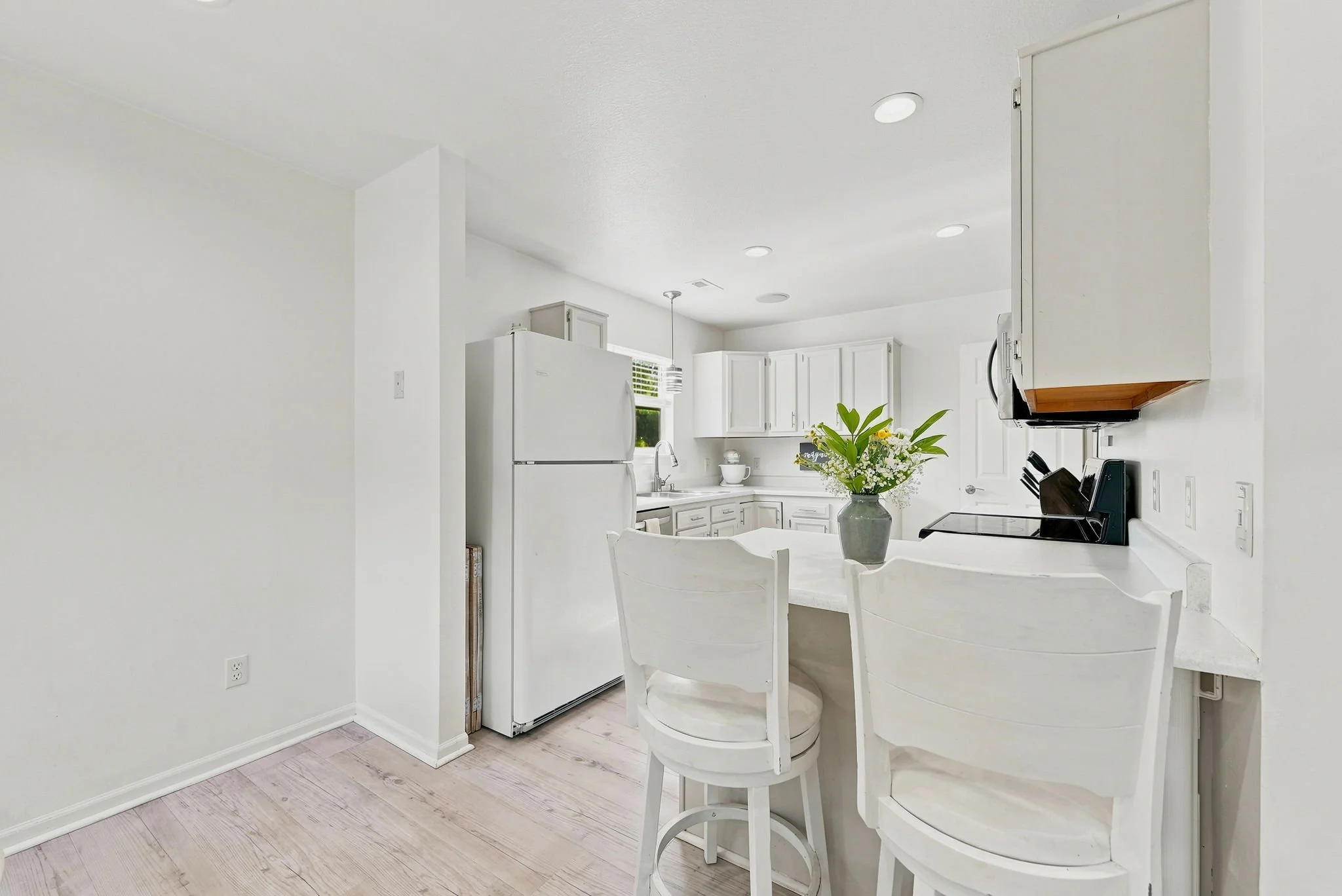 21-web-or-mls-317 Passier Ct-21.jpg