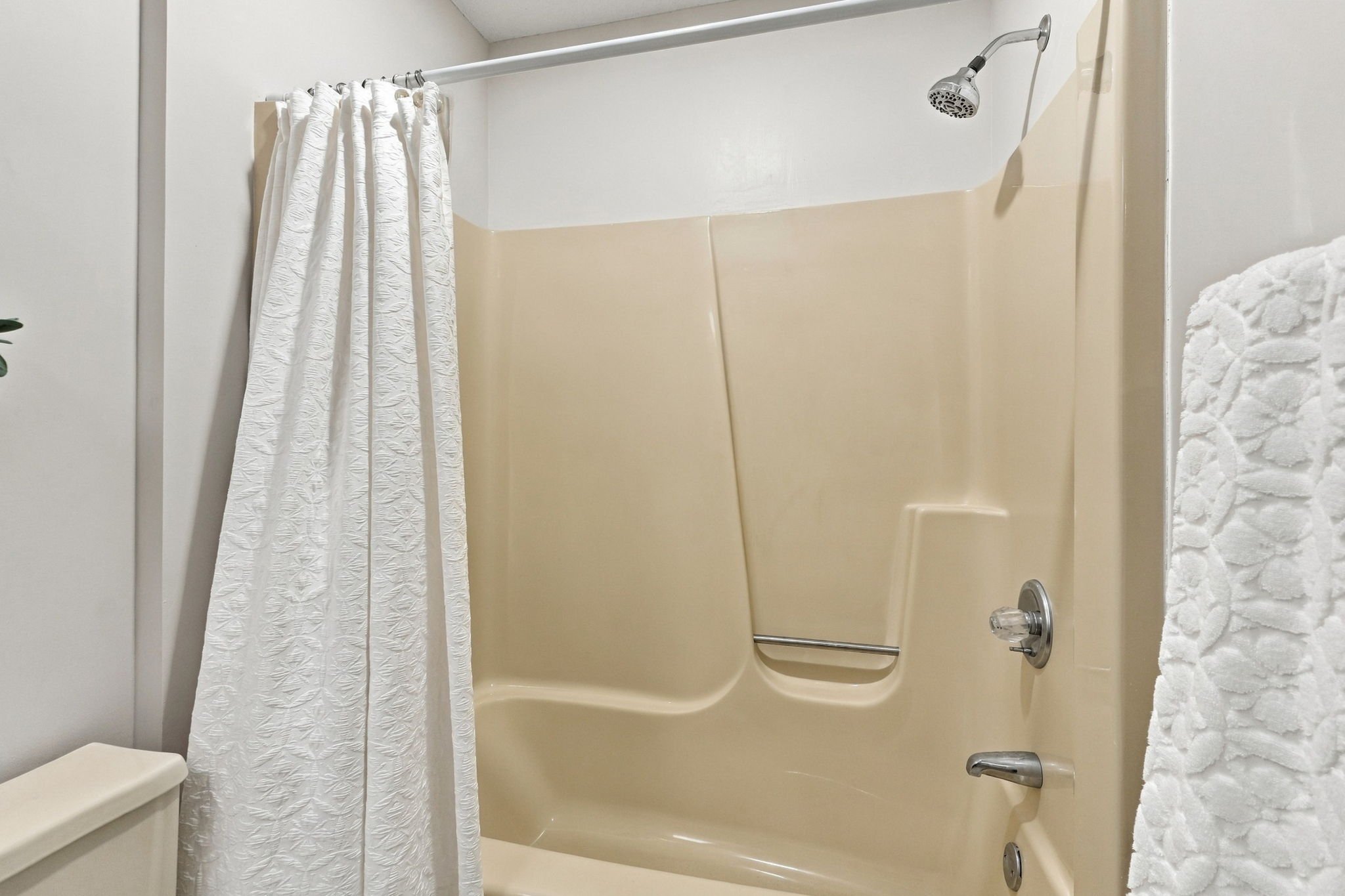 29-web-or-mls-7609_Preakness_Cove_Fort_Wayne_IN_46815_603949.jpg