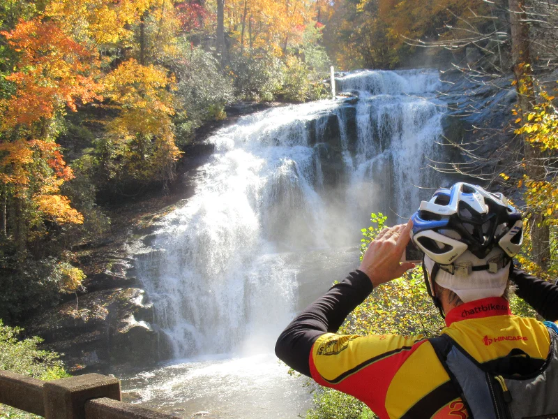 Three Rivers Way | Photo: Shannon Burke, Velo View Bike Tours