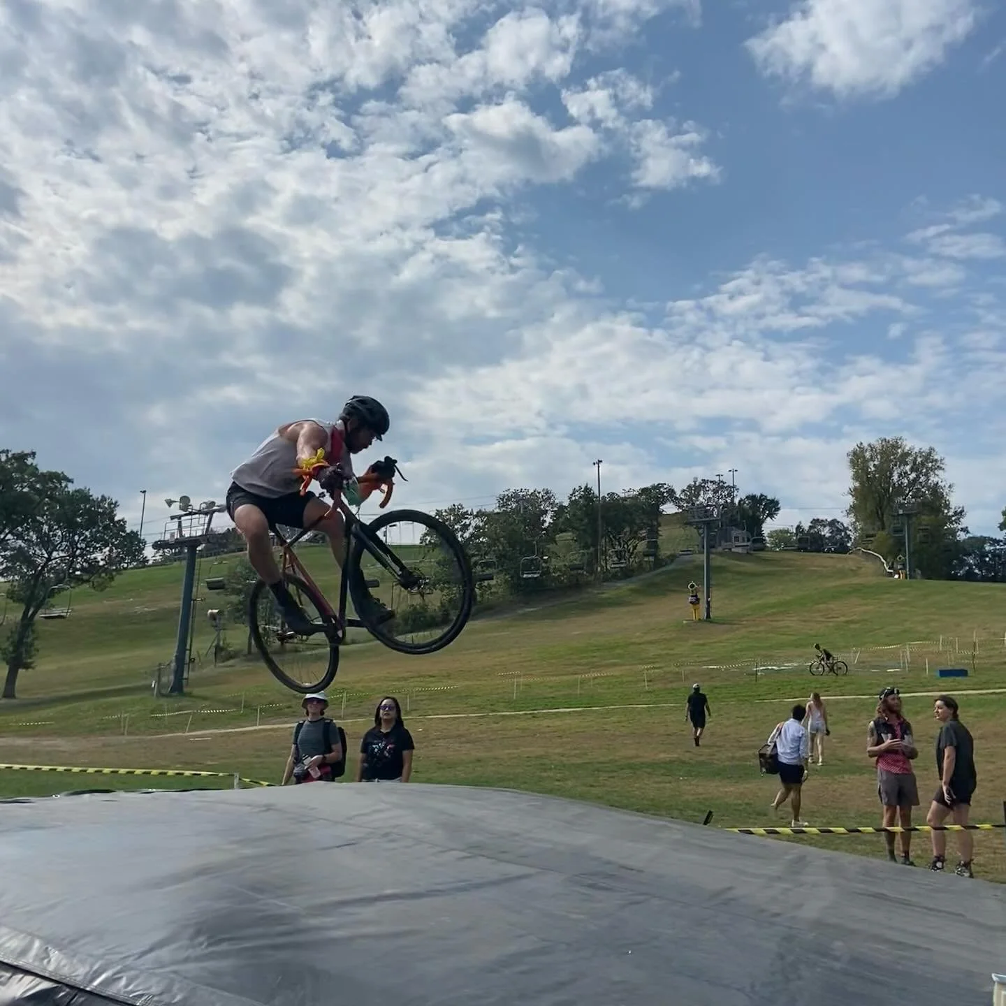 Topped off the weekend hanging out at Buck Hill for the Single Speed Cyclocross World Championships @sscxwc2025mpls 

I&rsquo;ll let the pictures and videos do the talking&hellip; 😁

#sscxwc #sscxwc2025mpls #cyclocross #singlespeed #crossishere #bik