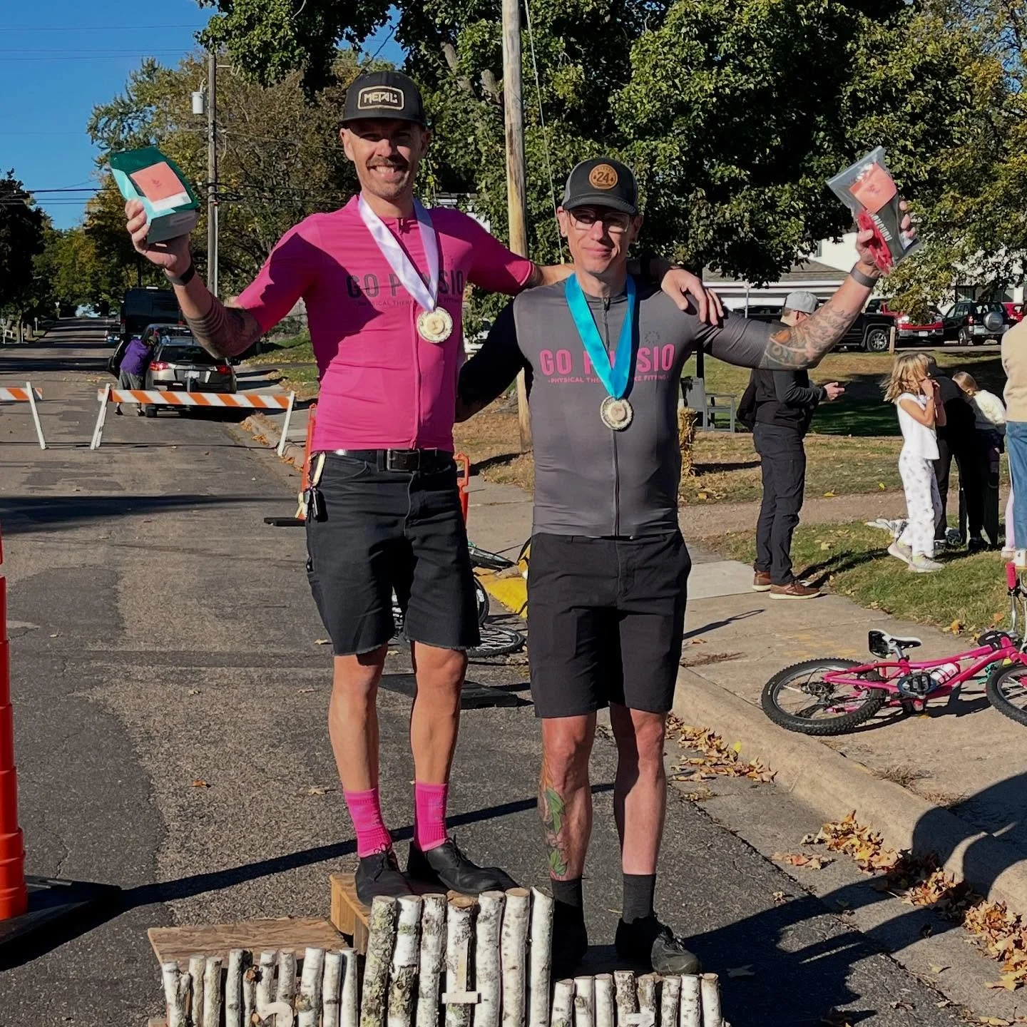 VERSUS CX!! 🙌

So. Good.

Big thanks to @versusraceteam for all of the weekend&rsquo;s events, culminating in an amazing day of unsanctioned cyclocross racing.

Proud to have some #gophysiocyclingteam riders show up to represent and support this awe