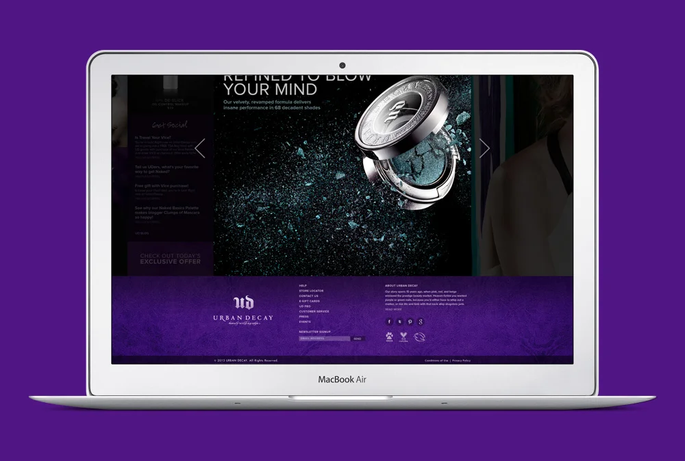  Footer is revealed on vertical scroll. 