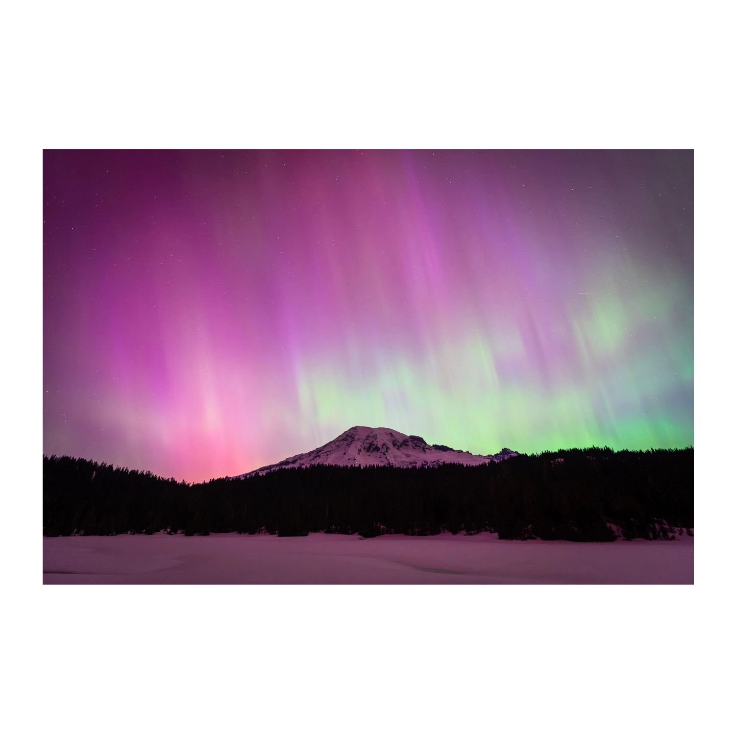Made the trip down to Mt. Rainier to catch the Aurora, and it did not disappoint 
&bull;
&bull;
&bull;
&bull;
&bull;
#northernlights #auroraborealis #auroraborealis #aurora #northernlights #aurora #travel #nature #newmarket #nature #nature #travel #n