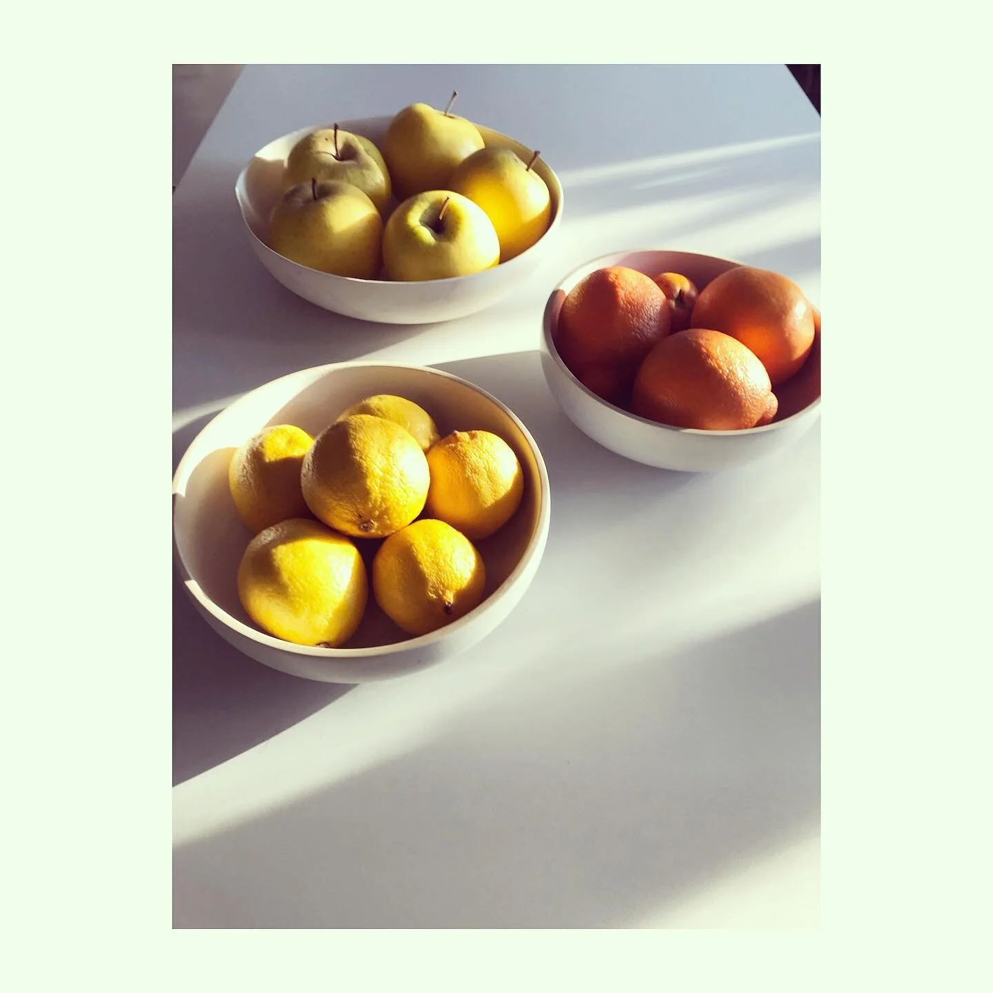 Yello apples, lemons and tangelos. Afternoon winter light in my kitchen. Lemons maybe for David&rsquo;s lemon curd? #lnstafood #instagram #instagramfood #apple #lemon #tangelo #yello #citrus #instahealth #fitfood #fitfoodie #healthyfood #fruit