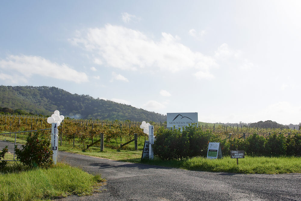 mountain-ridge-wines entrance.jpg
