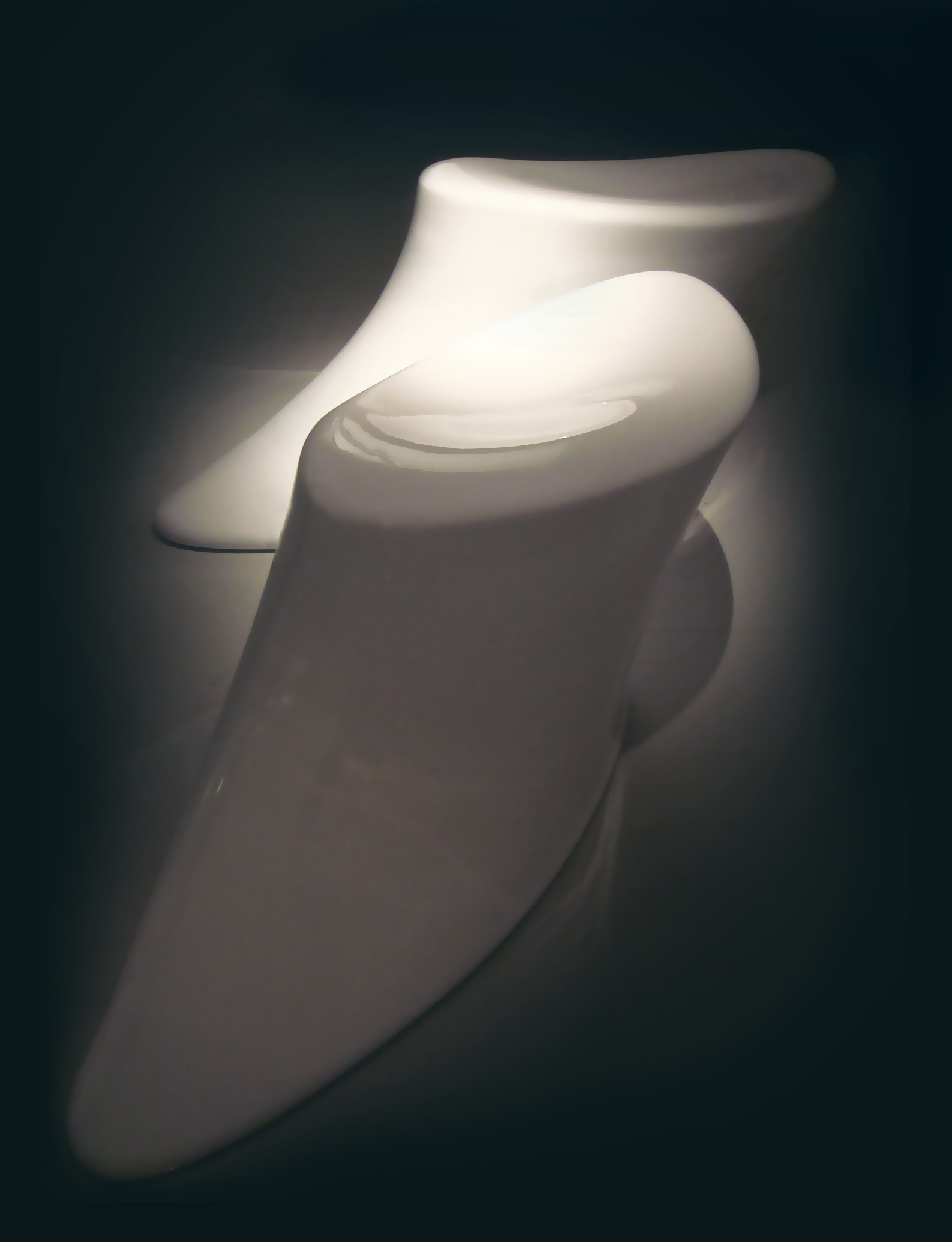 Zaha Hadid - Eolia Stool