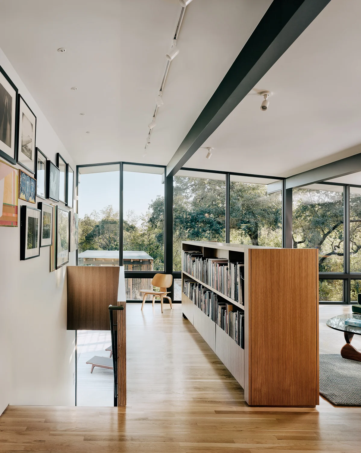 Malina_Hall_Stair.jpg
