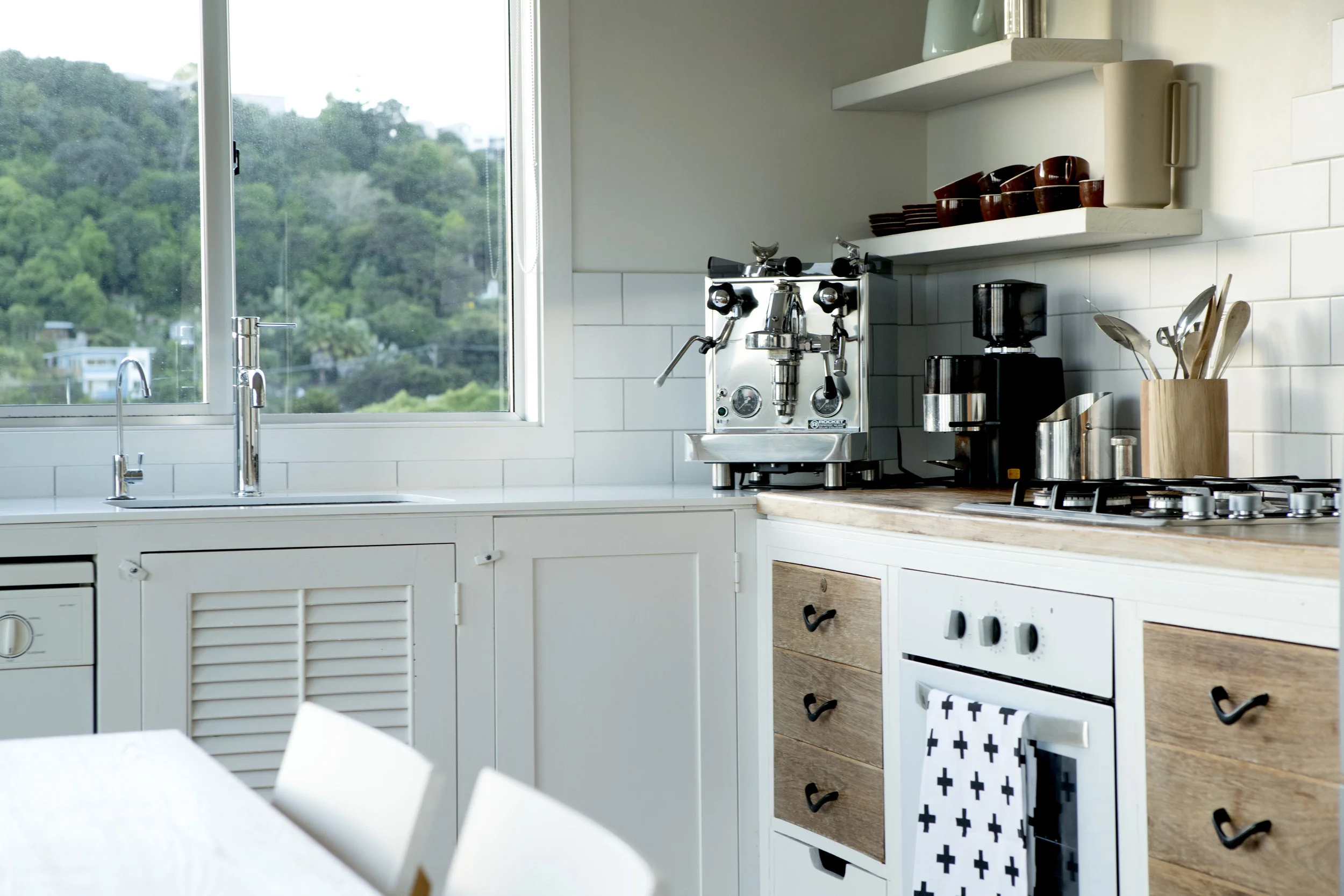 Kitchen_CU.jpg