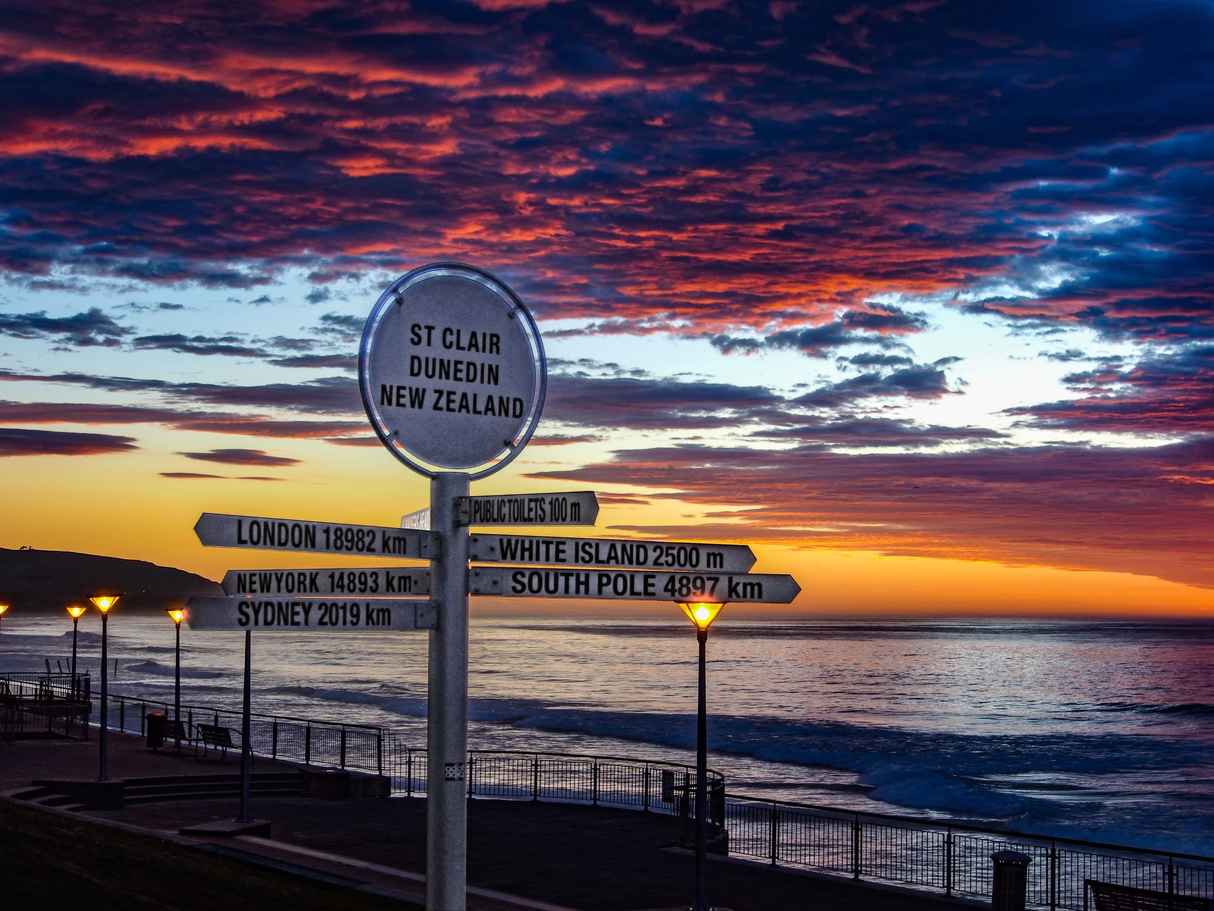 A little bit of history: In pre-European times history indicates that there was Maori settlement in this area with artefacts found close to the western end of the Esplanade and nearby dunes. European Settlement: A key influence in the early European settlement of the St Clair area was William Henry Valpy (1793-1852) who arrived in Otago in January of 1849. The majority of Valpy’s career was spent as a judge in Calcutta but he came to NZ from England after poor health initiated a move to a better climate. He established two farm property’s in Dunedin – one called ‘The Forbury” (120 acres in the Valpy/Norfolk street area), the other ‘Caversham'. In addition to the provision of employment he established roading between his properties and the city which formed the basis of road networks still used today. Influential in business and in politics William Valpy's time in Dunedin was to be short, passing away just 3 and a half years after his arrival in 1852. Chinese Market Gardeners: Another group notably influential in the early development of St Clair were the Chinese market gardeners who were known for their hard labour and long work hours. With village backgrounds centred around self sufficiency, the gardeners grew Asian greens for personal consumption but focused on producing vegetables popular in European households. Common vege crops grown included potatoes, peas, carrots, cabbages, cauliflowers, corn, turnips, parsnips & silverbeet. Fruit crops included gooseberries and strawberries. According to Alexander Dons roll of Chinese records, 160 of the 347 chinese men in Dunedin between 1896 & 1912 were working as market gardeners, with 10 market gardens in the Forbury/Macandrew road area. Brickworks & Quarrying : A key industry in Dunedin’s early days also based in the St Clair area was the largest brick and quarry site (10 acres) in Otago. Owned by The Shiel brothers (Charles & William John Shiel), the quarry site was located where Francis Hodgkins retirement village currently sits - clay was removed from the cliff face and transported via overhead conveyor over Forbury road to the Brickworks in the Wycolla/Wilson Avenue area between 1885 and 1917.