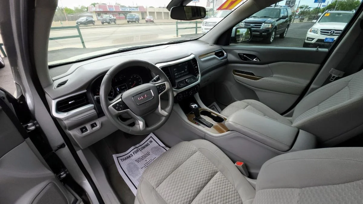 5379 2017 GMC Acadia — Fisher's Auto Sales