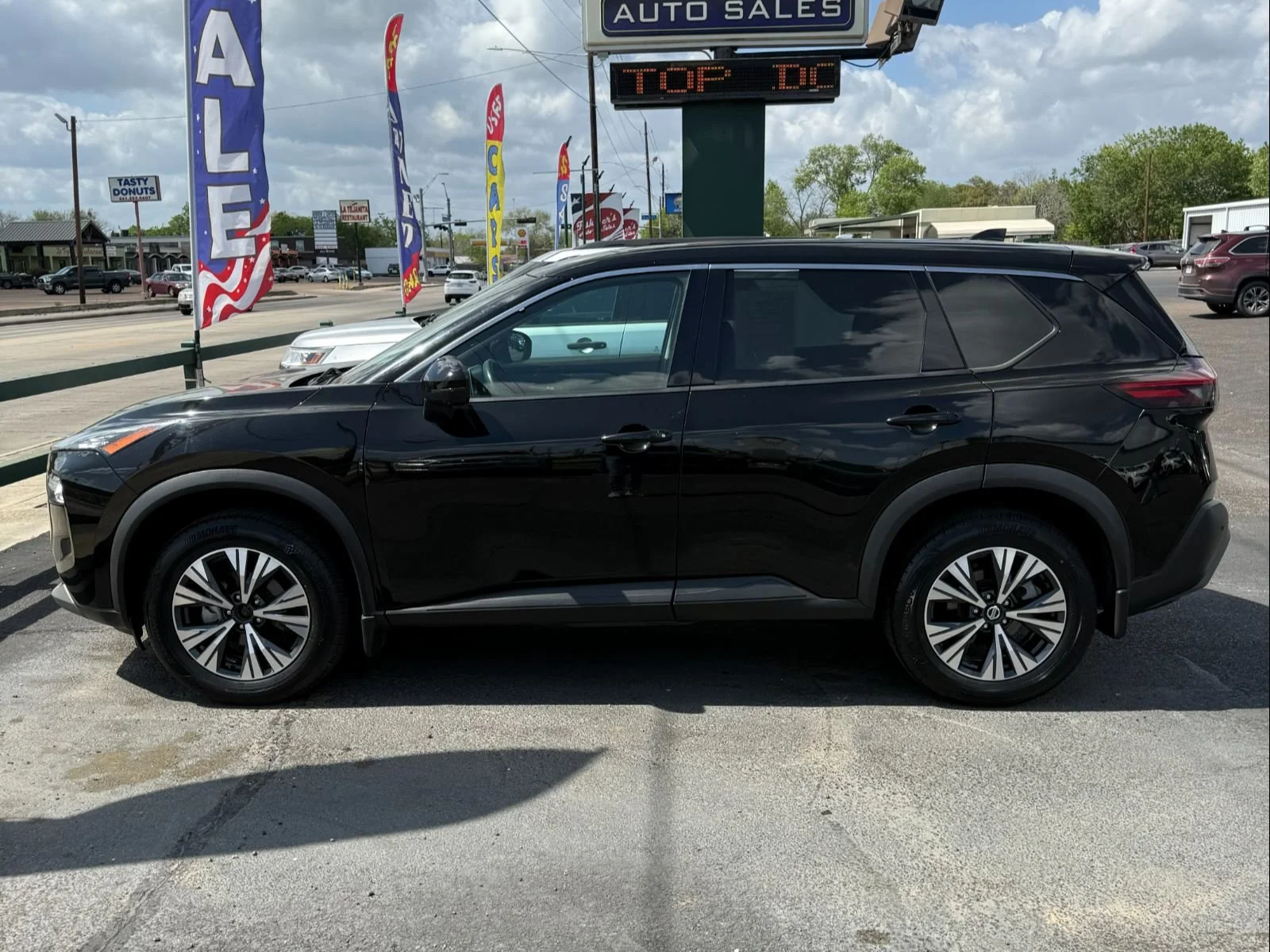 6142 - 2021 Nissan Rogue