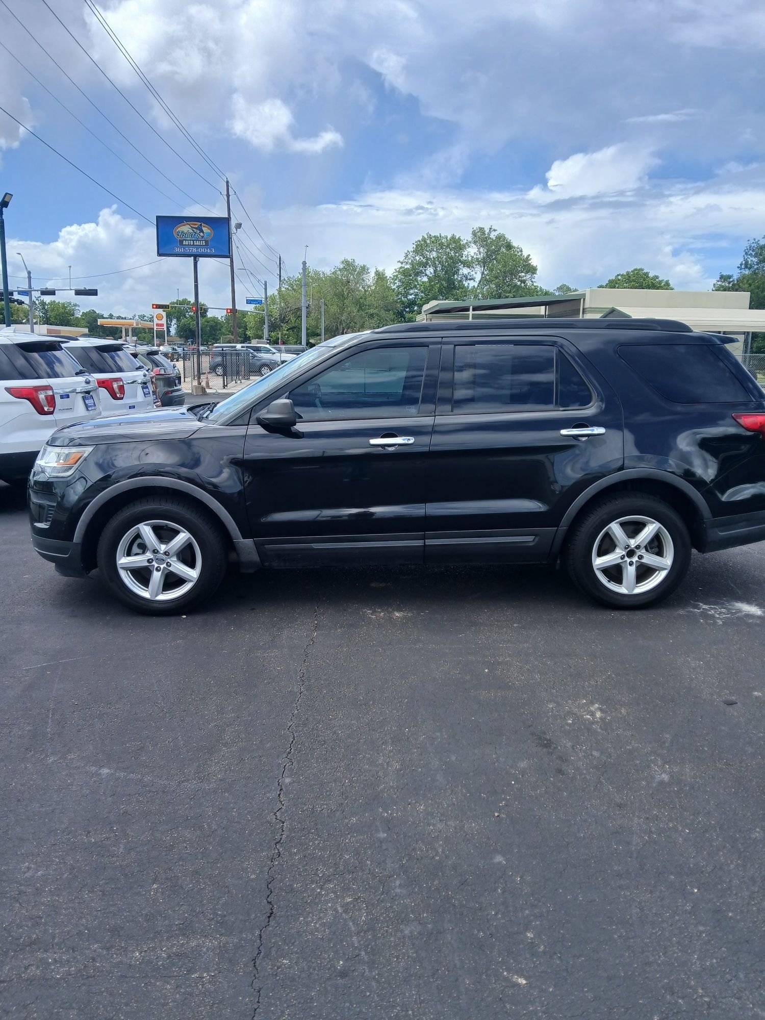 5843 2019 Ford Explorer