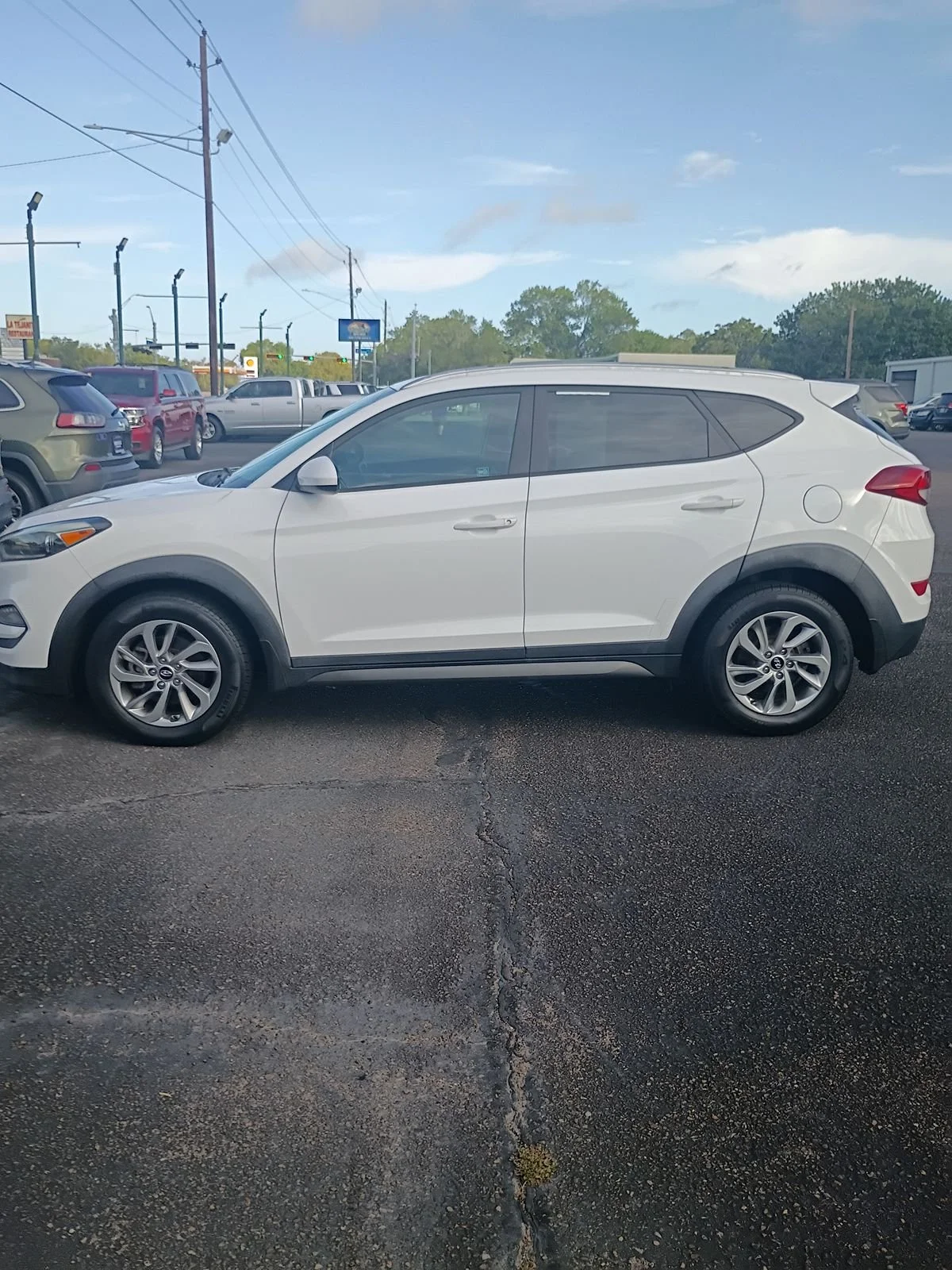 6151 - 2016 HYUNDAI TUSCON
