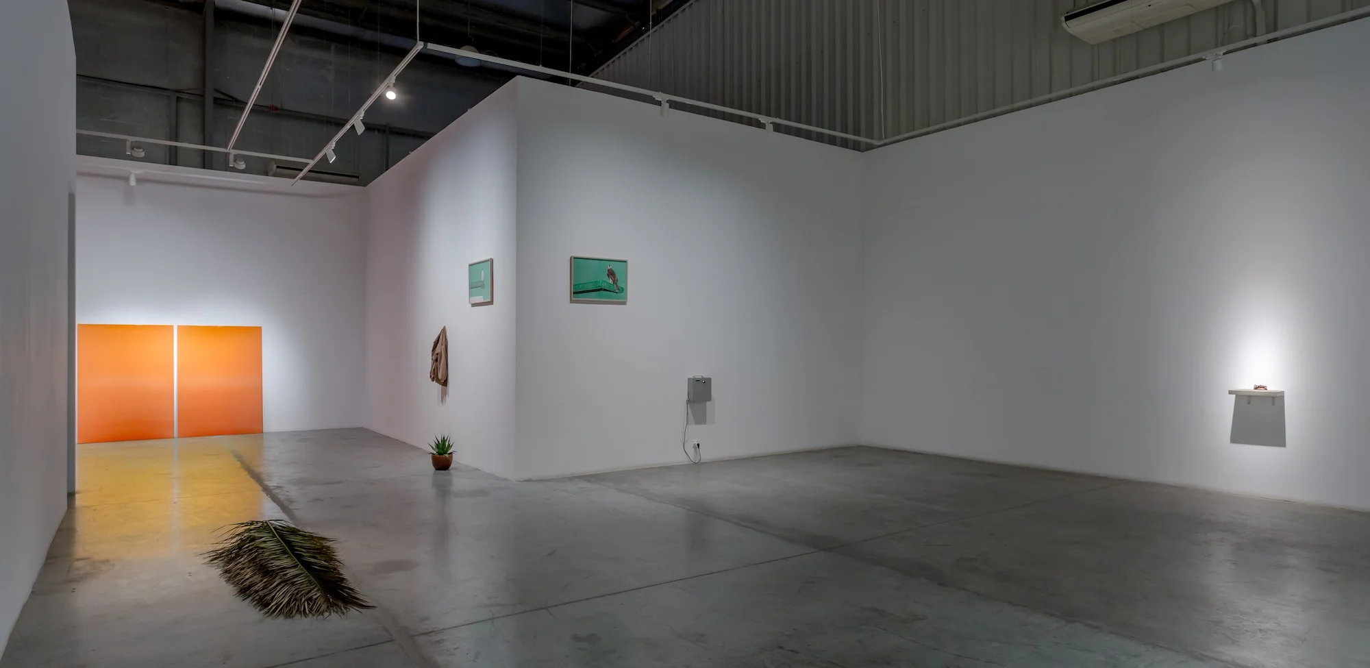 Installation view / SOLAR FLARE, ALWAYS RED