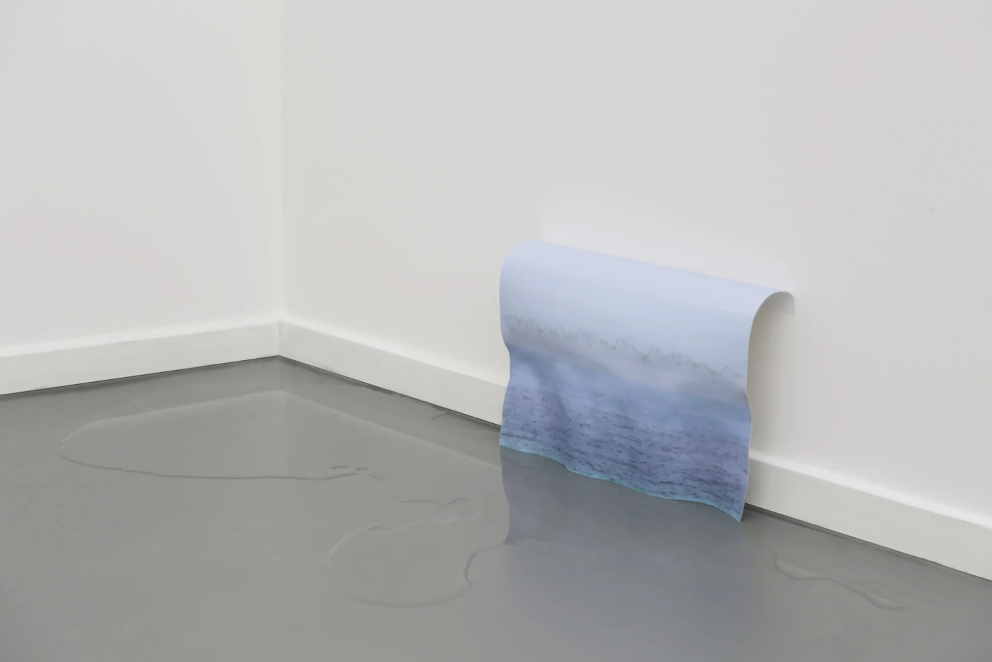 Stéphanie Saadé Reverse sea 2014 Water, photograph 21 x 29.7 cm