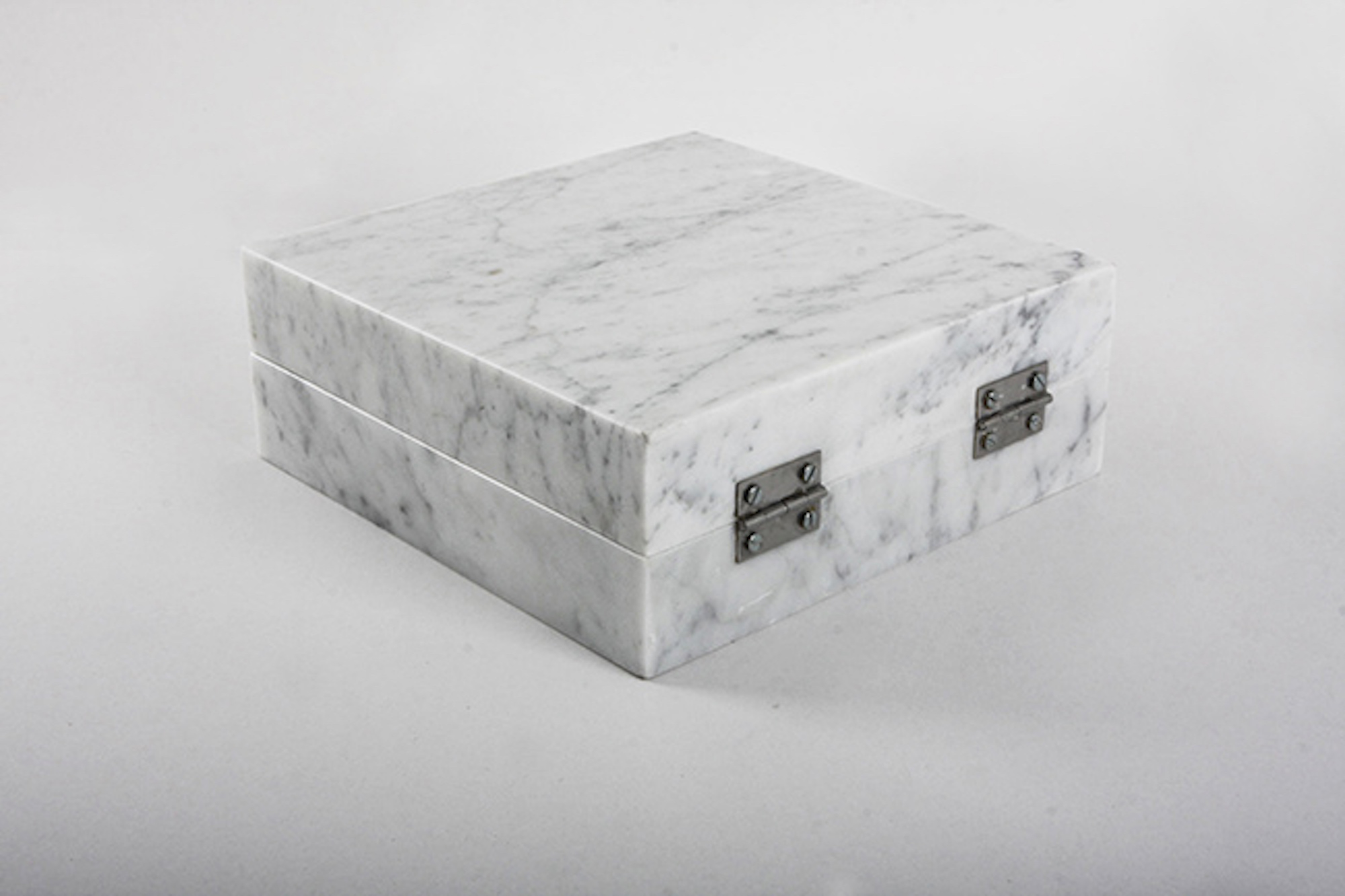  Night Enclosed in Marble (detail) 2012 – 2016 Carrara marble 1cm3 of night of Kadisha valley Lebanon, hinges 23 x 23 x 9 cm 