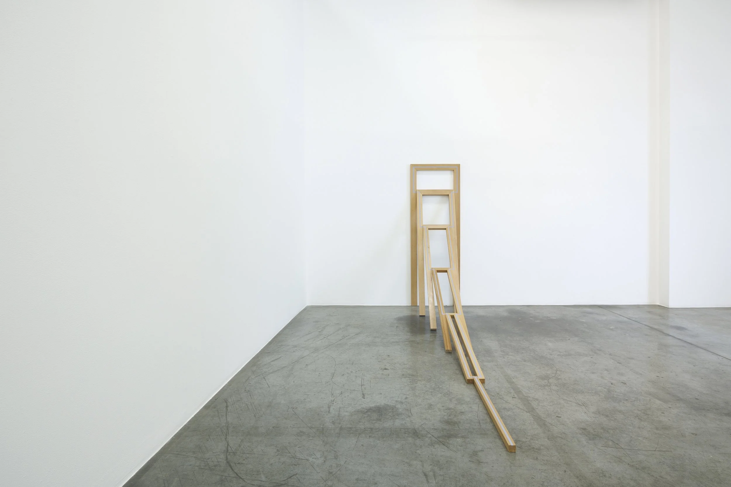  Gate, 2025, beech and gesso, 322 x 193 x 67 cm   Image courtesy of the artist and Grey Noise Photo by: Daniella Baptista 