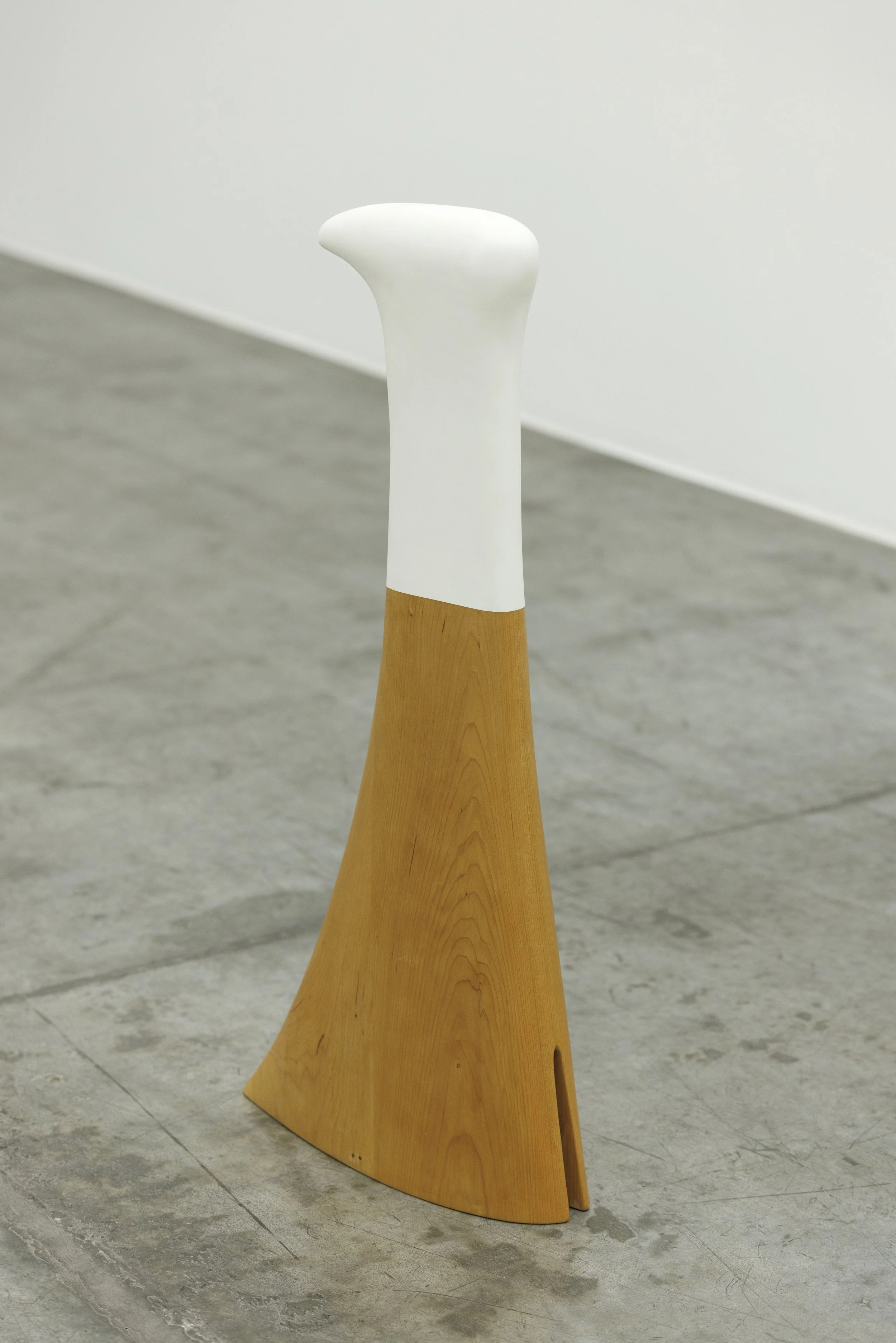  Aero, 2024, cedar and gesso, 98 x 46.5 x 14 cm   Image courtesy of the artist and Grey Noise Photo by: Daniella Baptista 