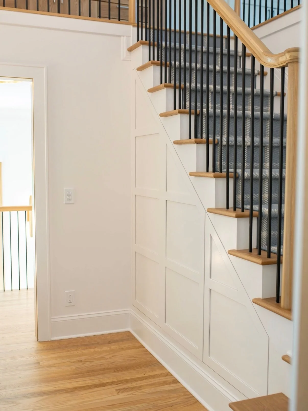 Under-stair dead space transformed into a fully custom built-in &mdash; hidden touch latch doors reveal a clothes chute, linen storage &amp; roll-out drawers. The best storage is the kind you don&rsquo;t see 🫣

Thinking of a custom renovation? Visit