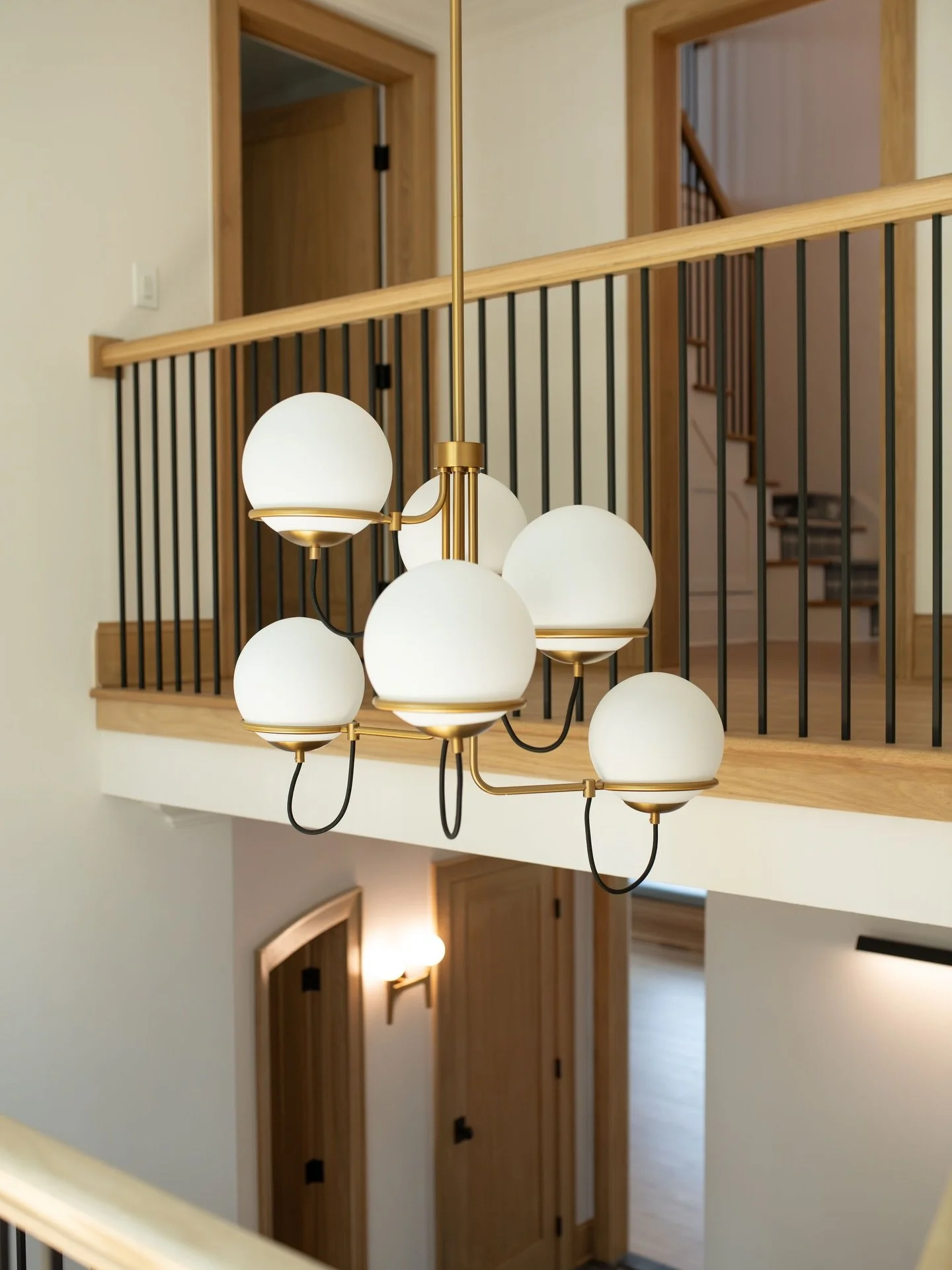 We love these statement light fixtures from our Lakewood renovation + addition project 💡

Which one is your favorite? 1, 2, or 3? 

#lightfixture #lighting #interiordesign #statement #design