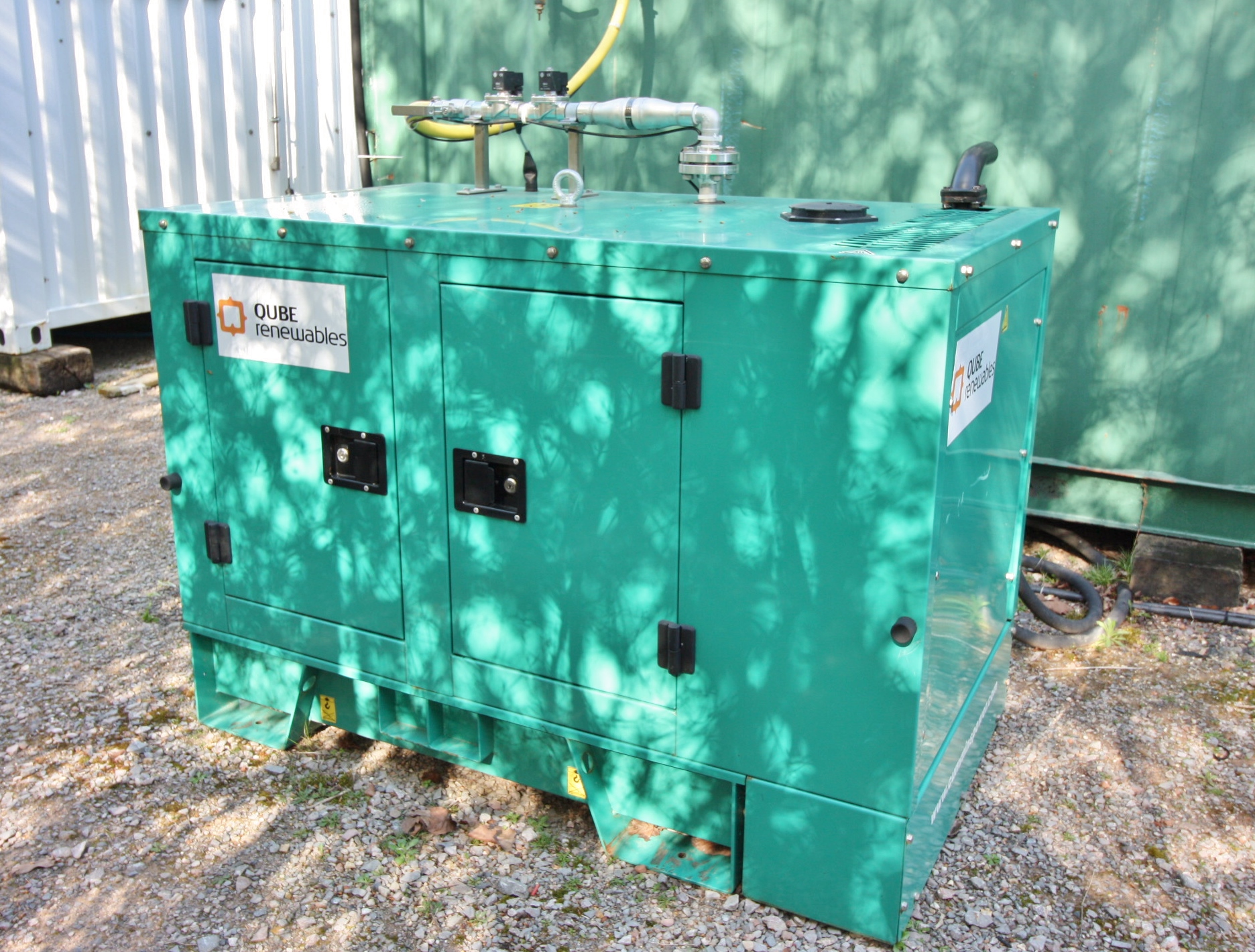 QUBE Renewables - powerQUBE - Howard Tenens - 7.5kW.JPG