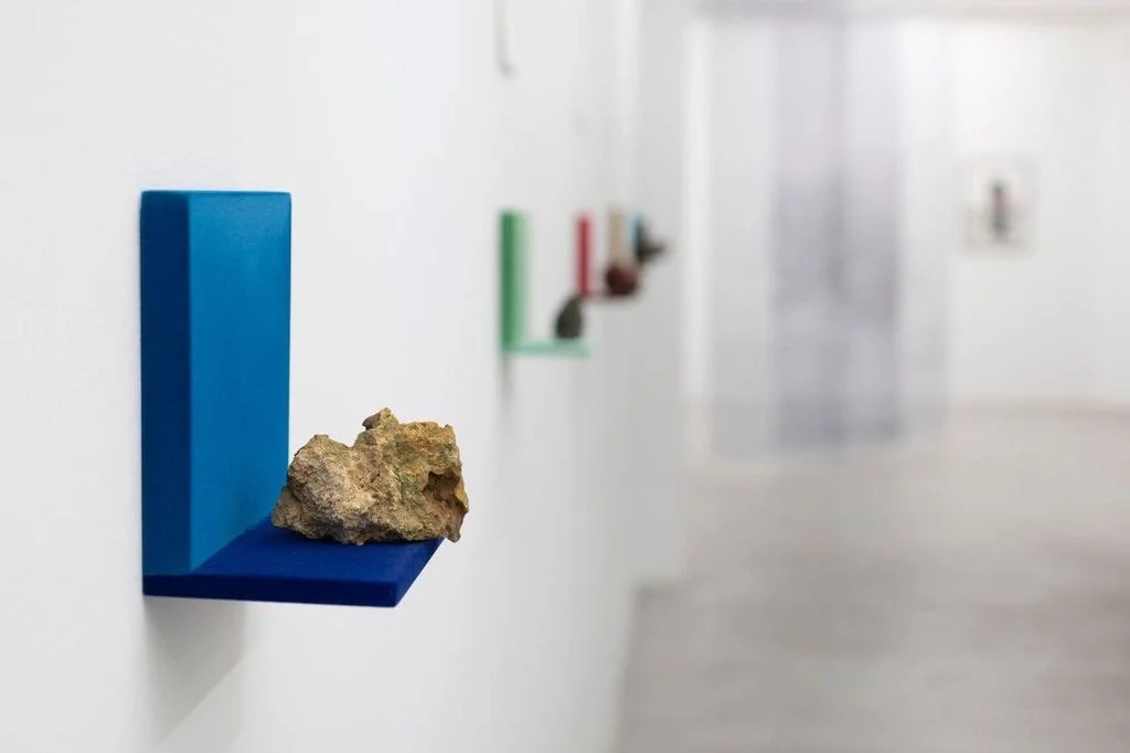 Nature knows only colours I-V, Art Seen