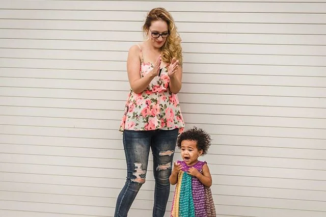 As spring turns to summer, I am so grateful to own my business. I can spend my days with my kids, playing, and napping, and watching them grow - and the best part is there is no boss there to bat an eye! ⁣
This freedom is why I became a doula and birthphotographer, and I’m thankful for it every day. What do you love about your summer plans?⁣
#summer #sunshine #summertimevibes #sunrays #shine #entrepreneur #summertime #sunnyday #summervibes #hustle #grind #summer2019