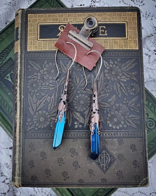 When I first heard news of The Dark Crystal: Age of Resistance series, I could not have been more excited, and there was no doubt that excitement would find it's way to my work. The original movie played such a pivotal role in my childhood, inspiring