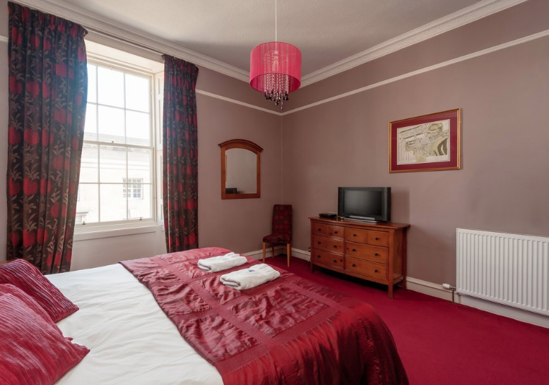 Bank Street Apartment — Short Term Lets — Sparkle Property Management