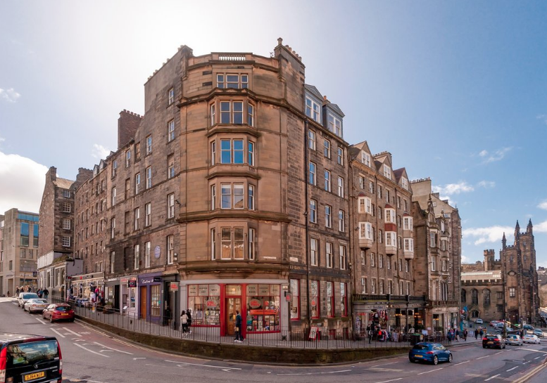 Bank Street Apartment — Short Term Lets — Sparkle Property Management