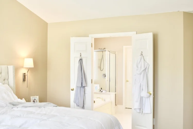 this room is the reason so many people are still afraid of gold finishes