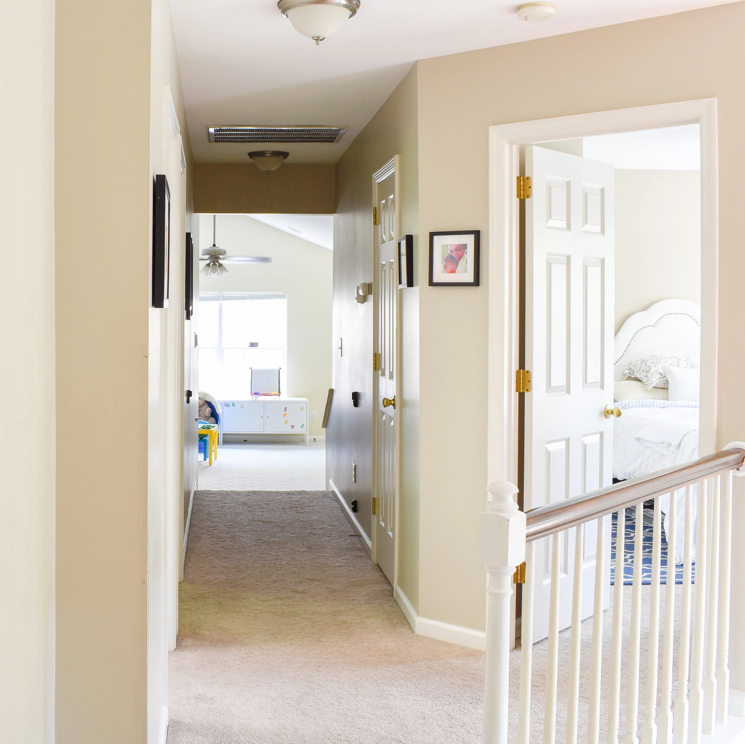 hallway before with carpet