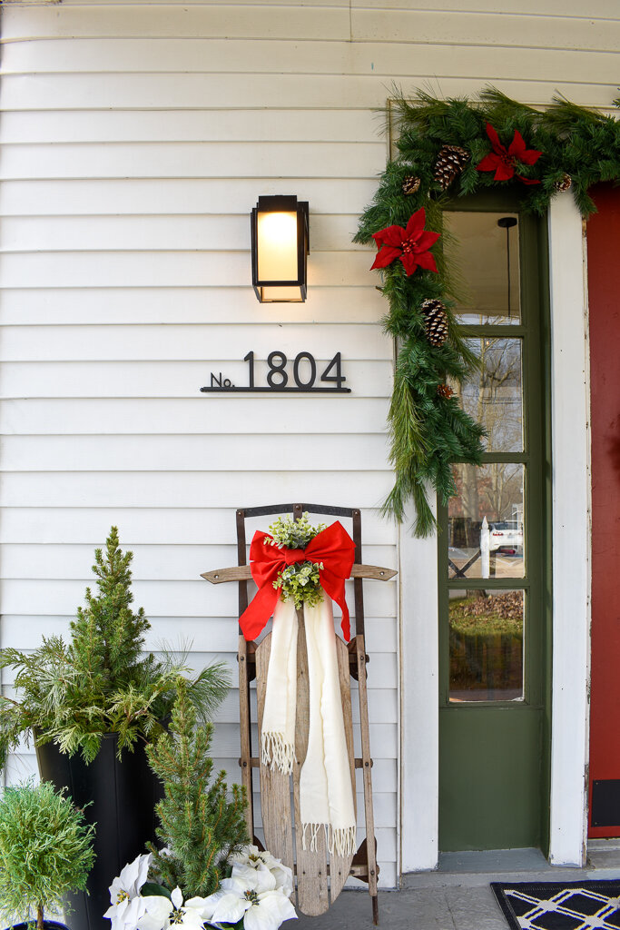 THREE EASY WAYS TO DECORATE YOUR FRONT PORCH FOR CHRISTMAS