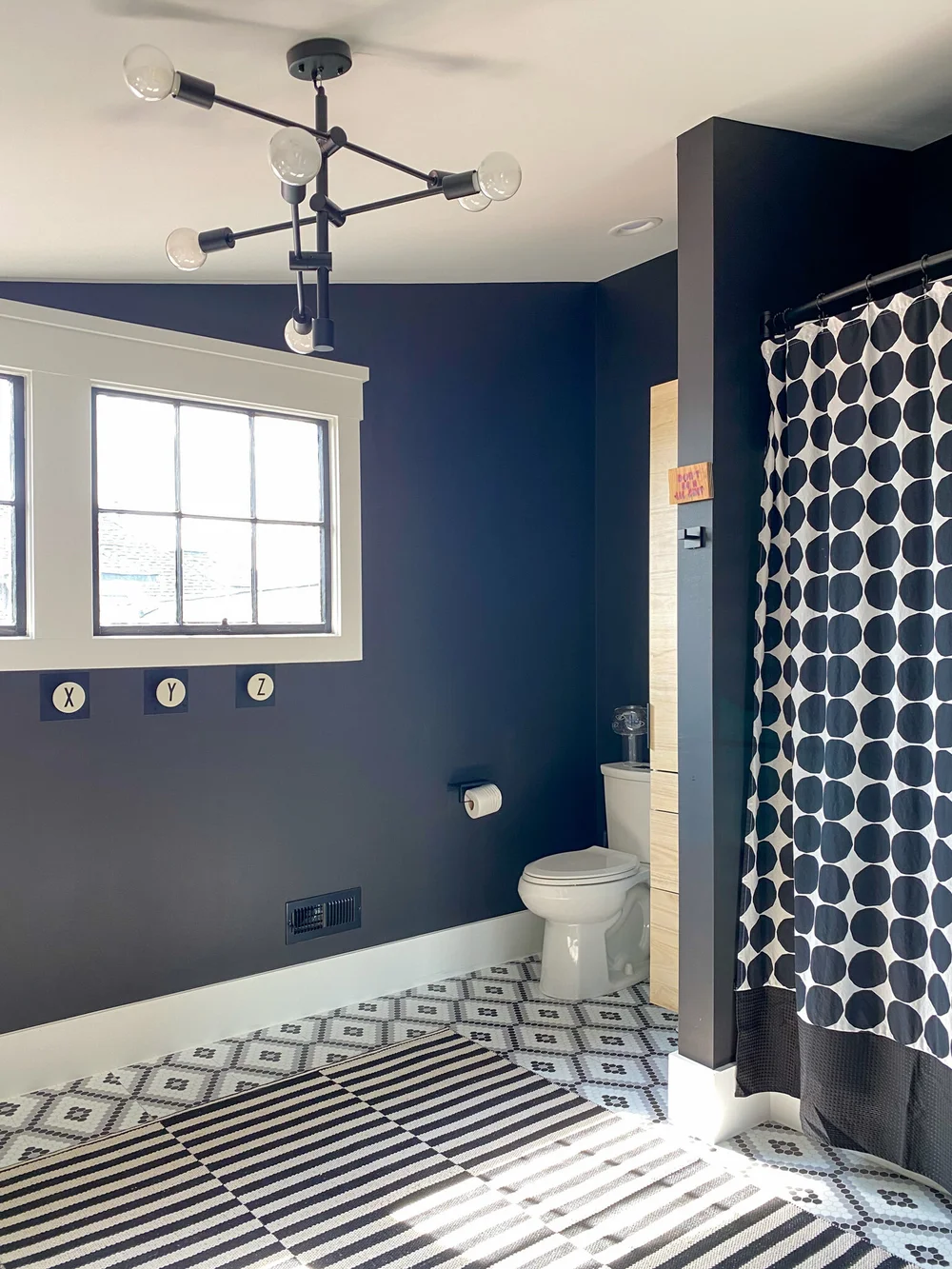 black and white bathroom - modern art inspired