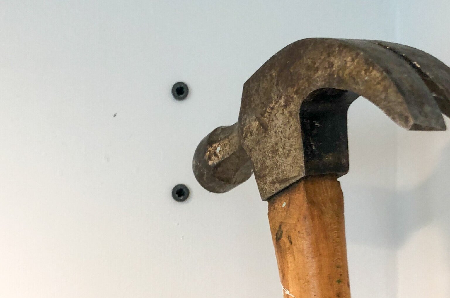 hanging curtain rods the easy way