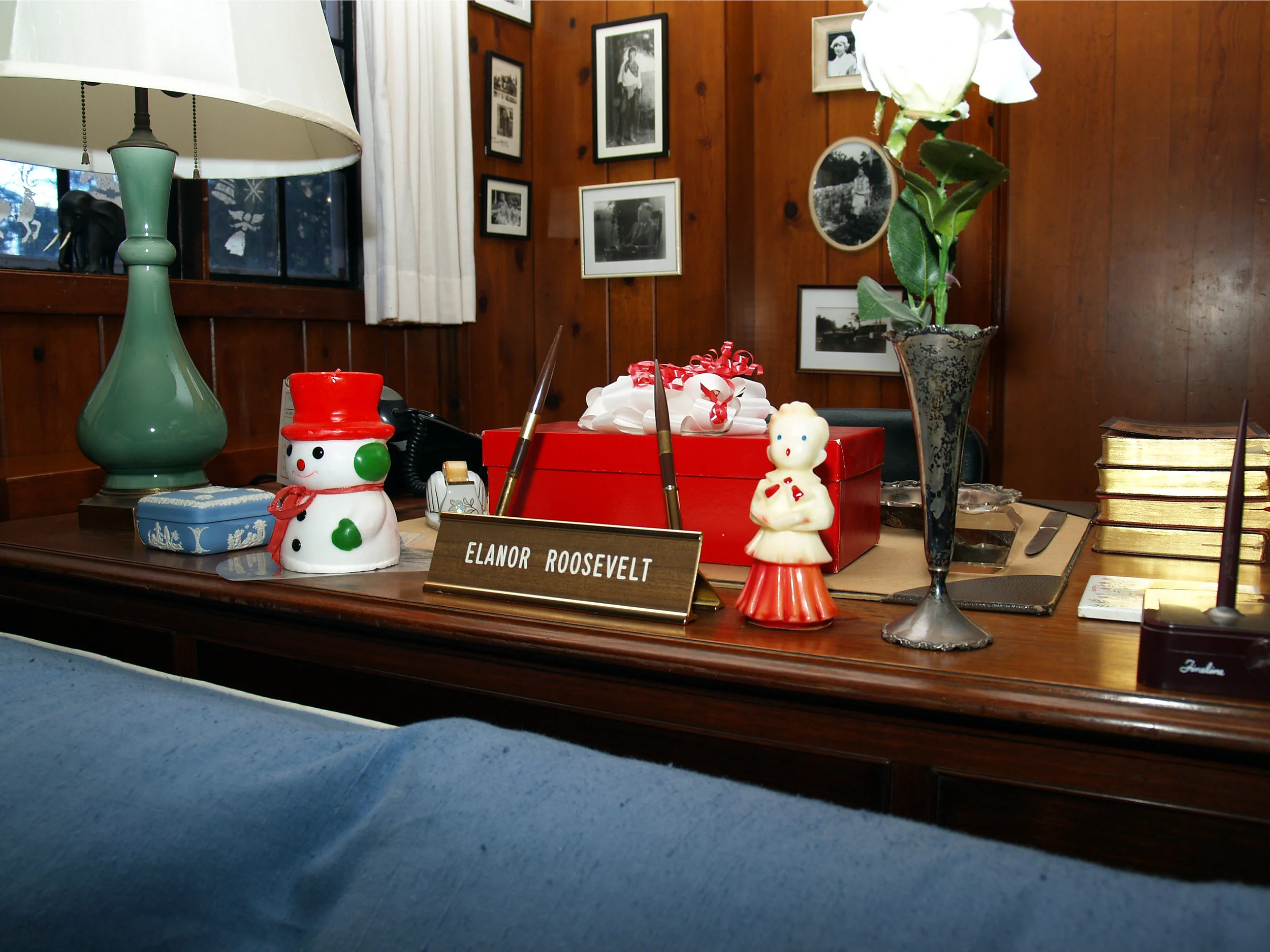 The First Lady received this thoughtful, yet incorrectly-spelled, name plate from a local student.