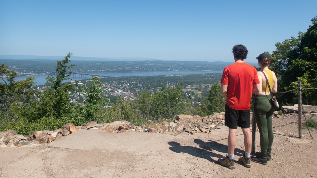 A celebratory, Revolutionary hike uphill in Beacon
