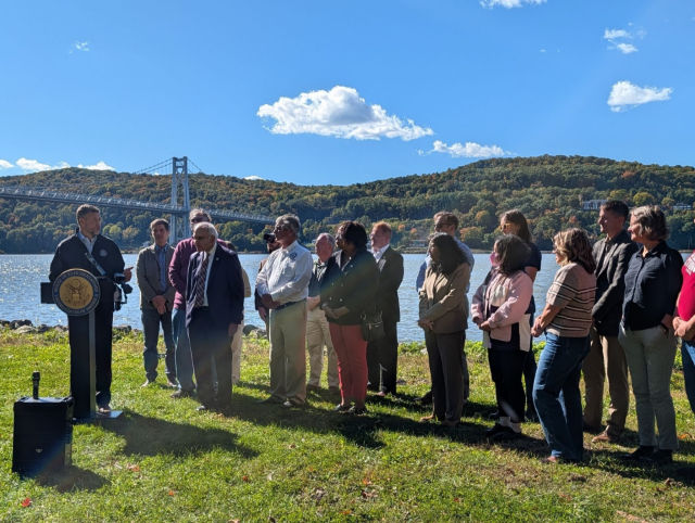 Barge parking banned as Hudson River Protection Act passed into law