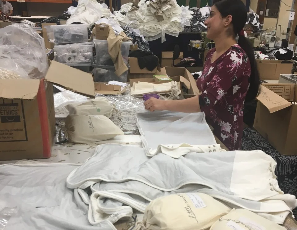 Factory+lady+sorting+bags.jpg