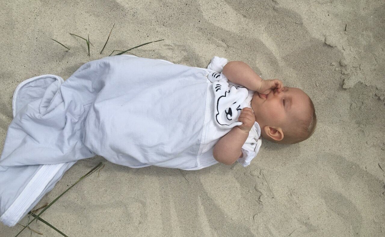organic baby sleeping bags for regulating babies temperature